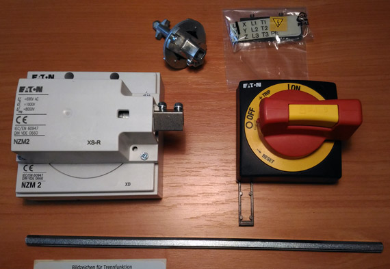 Комплект для главного выключателя Eaton Moeller NZM2-XSR-R артикул 266657
