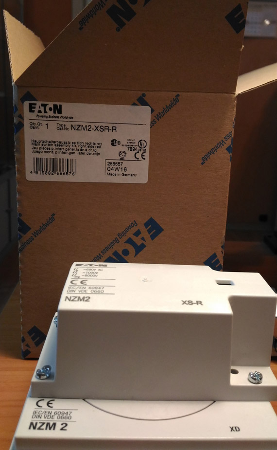 Комплект для главного выключателя Eaton Moeller NZM2-XSR-R артикул 266657 с упаковкой
