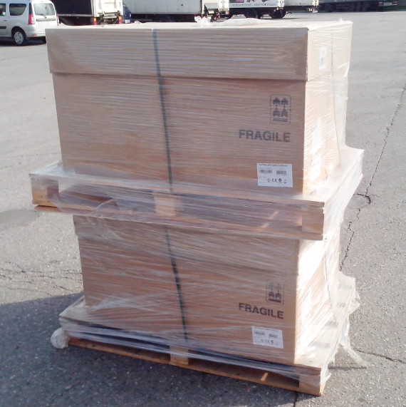 Источник бесперебойного питания Eaton 9PX 5000i HotSwap (9PX5KiBP) Два комплекта Eaton 9PX5KiBP в упаковке перед отправкой заказчику